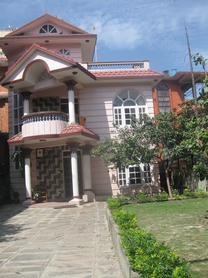 Travelers Home Katmandú Exterior foto