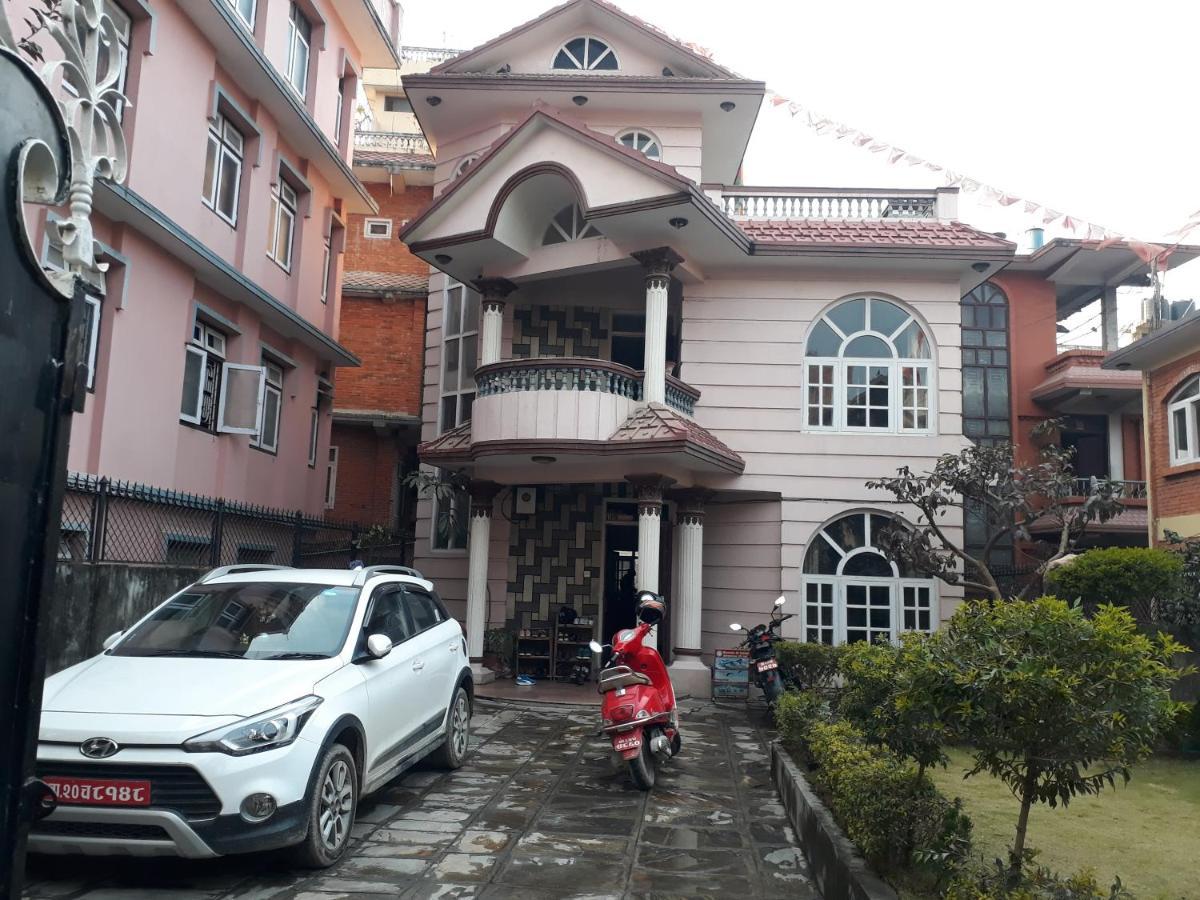 Travelers Home Katmandú Exterior foto
